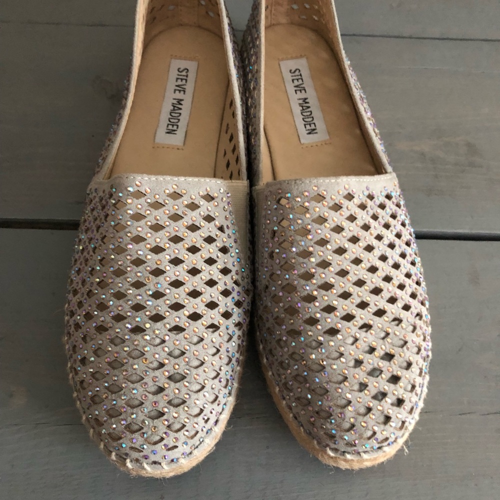 Nude Steven madden slip ons